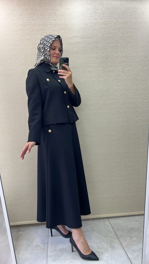 Ghisa Etekli Şık Takım