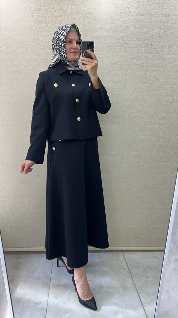 Ghisa Etekli Şık Takım