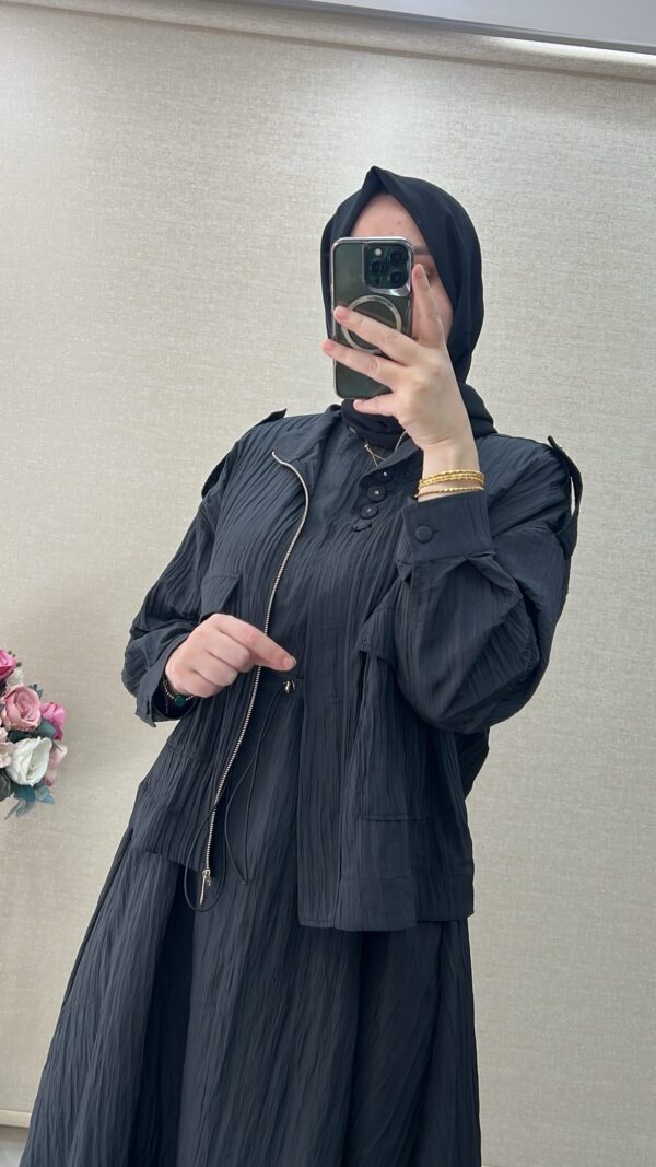 Ghisa ceketli elbise takım